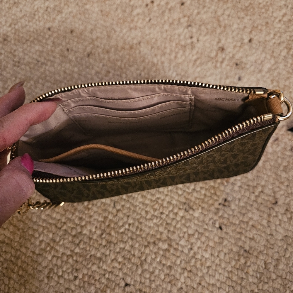 Michael Kors Signature Logo Mini Bag - Picture 8 of 11
